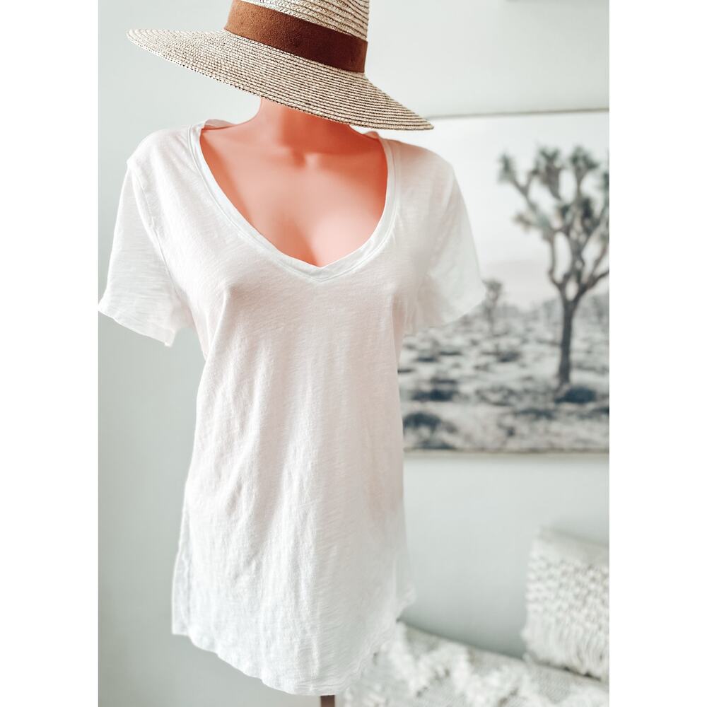 Victoria’s Secret PINK Cloud Watching + Breezy Daydreams classic tee - Picture 3 of 4